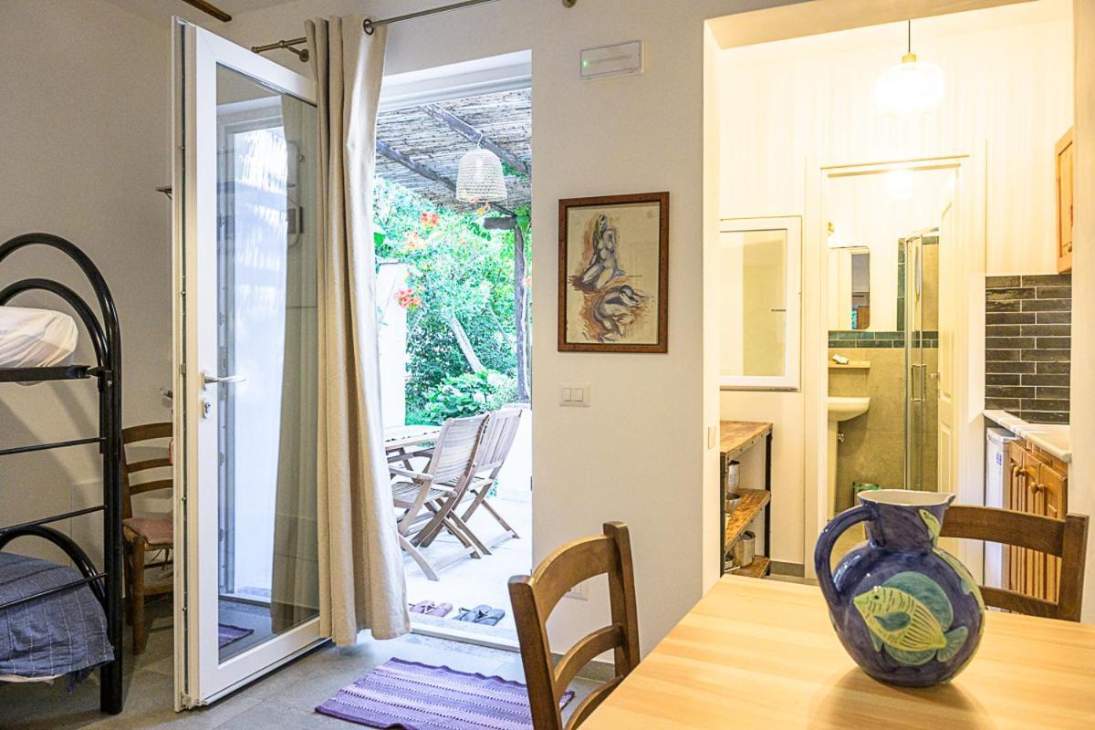 Aparthotel La Rosa Dei Venti Procida Exteriér fotografie